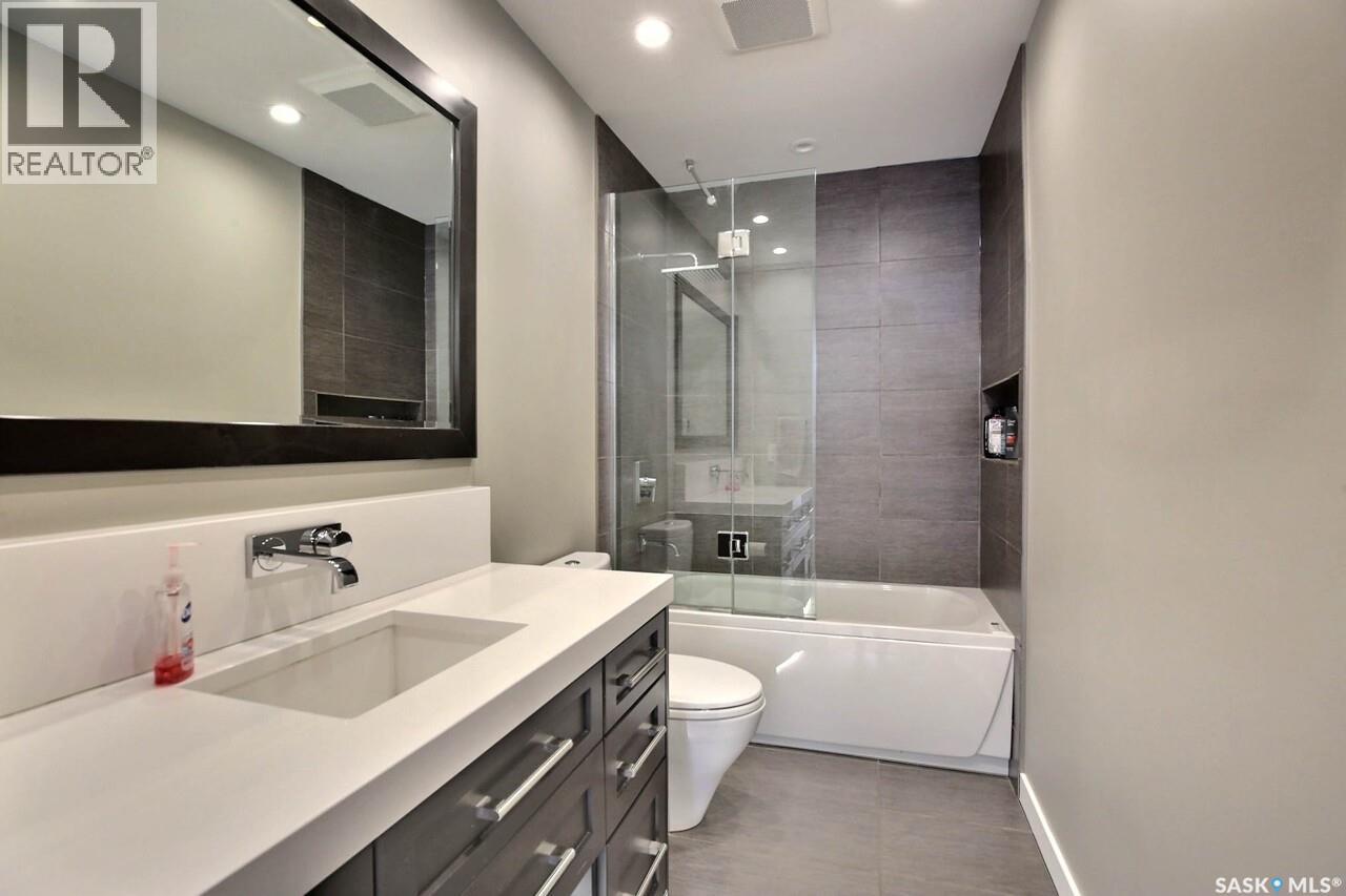 1558 Dewdney Bay E, Regina, Saskatchewan  S4Z 1A7 - Photo 18 - SK040753