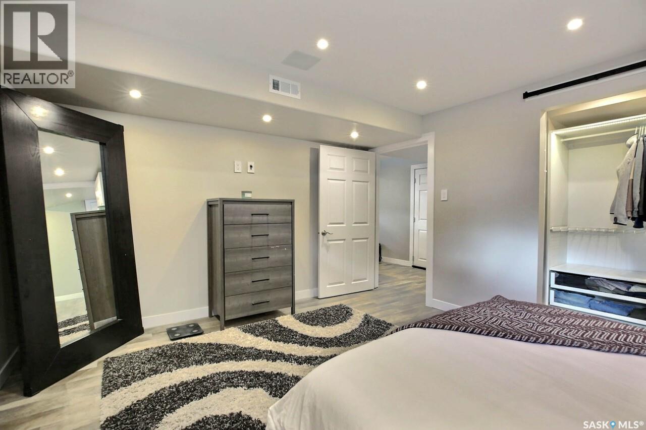 1558 Dewdney Bay E, Regina, Saskatchewan  S4Z 1A7 - Photo 22 - SK040753