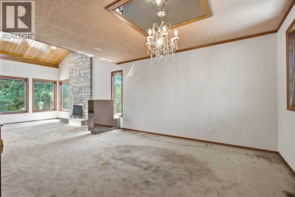 168 Edgehill Close Nw, Calgary, Alberta  T3A 2Z1 - Photo 6 - A2323063