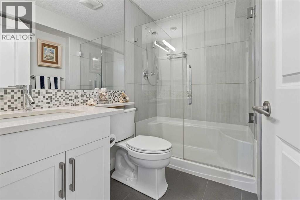 38 Victoria Cross Boulevard SW, Calgary, Alberta  T3E 7V2 - Photo 33 - A2323647