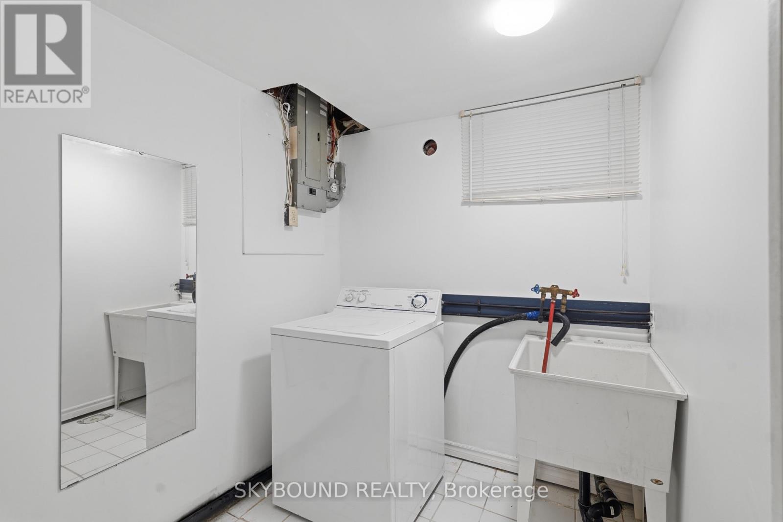 358 Silverthorn Avenue, Toronto, Ontario  M6M 3G8 - Photo 27 - W13492056