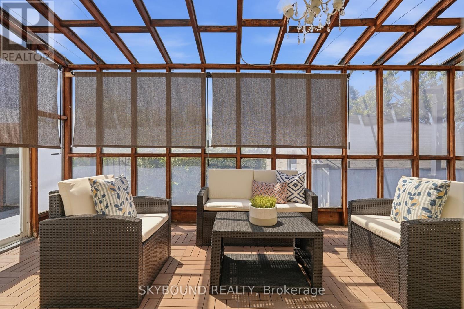 358 Silverthorn Avenue, Toronto, Ontario  M6M 3G8 - Photo 32 - W13492056