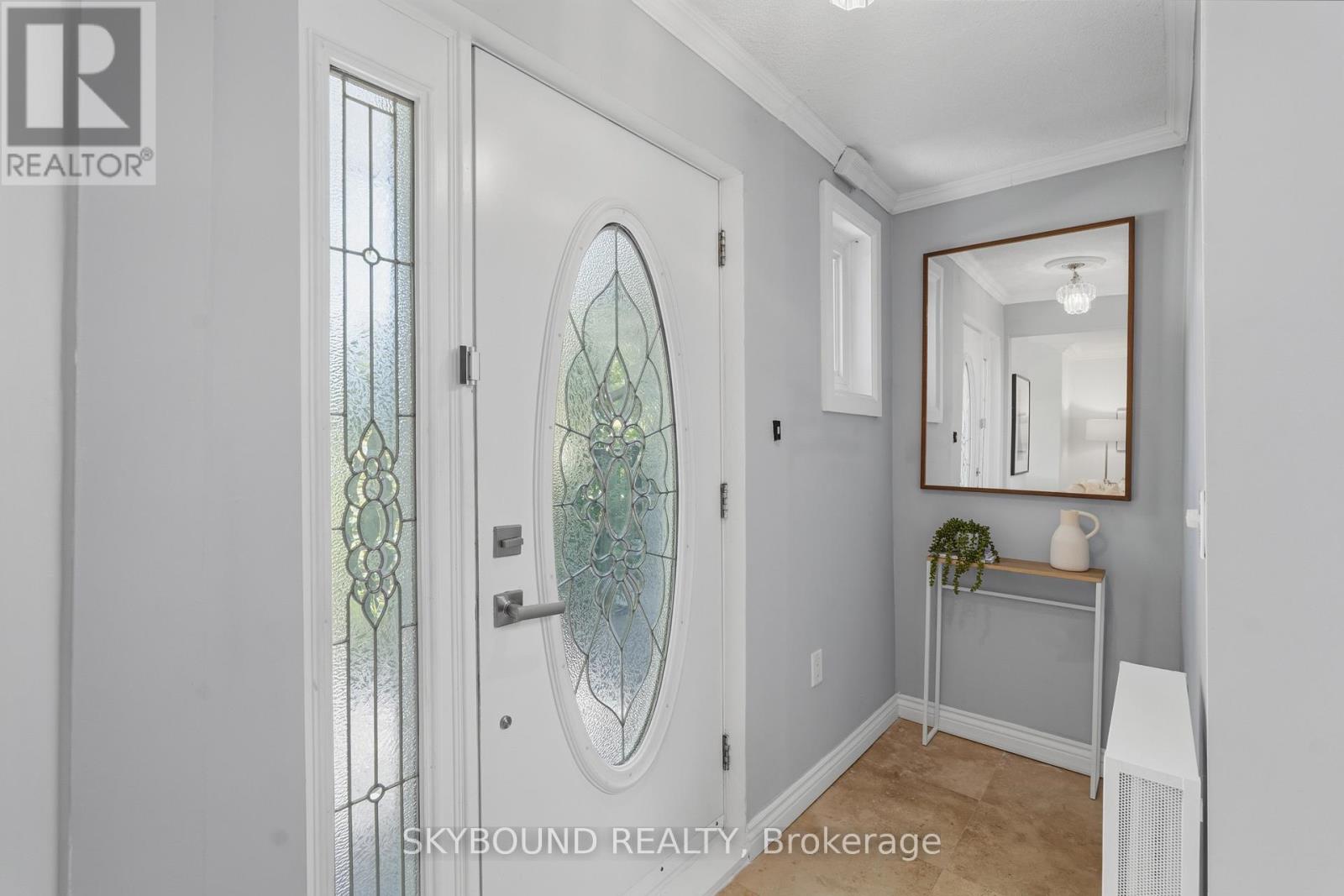 358 Silverthorn Avenue, Toronto, Ontario  M6M 3G8 - Photo 6 - W13492056