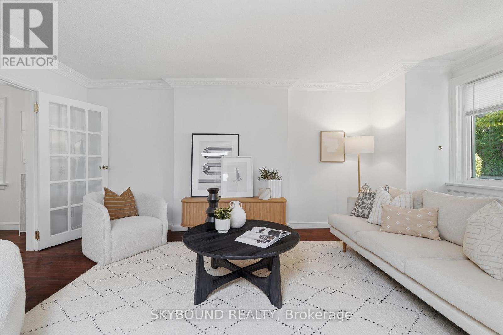 358 Silverthorn Avenue, Toronto, Ontario  M6M 3G8 - Photo 9 - W13492056