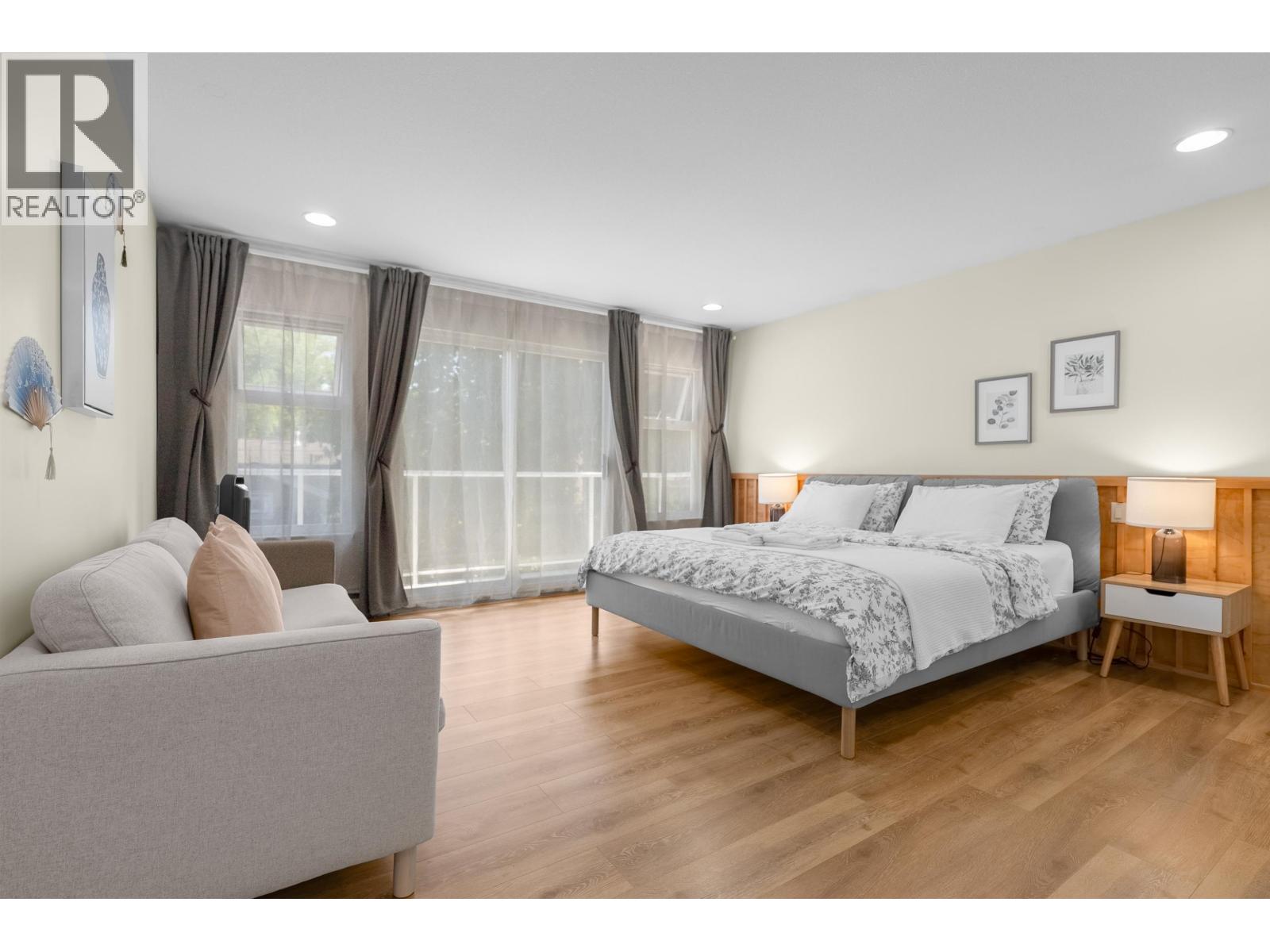 2426 W 34th Avenue, Vancouver, British Columbia  V6M 1G7 - Photo 11 - R3140003