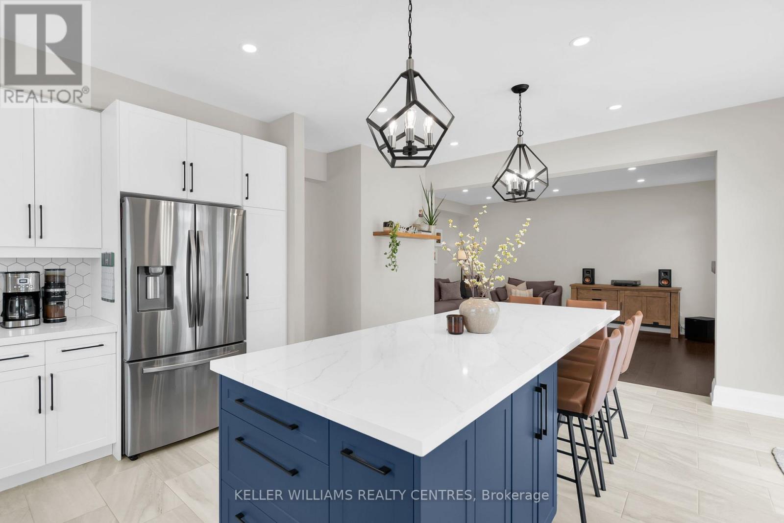 2 Jewelwing Court, Bradford West Gwillimbury, Ontario  L4L 2K1 - Photo 6 - N13492030