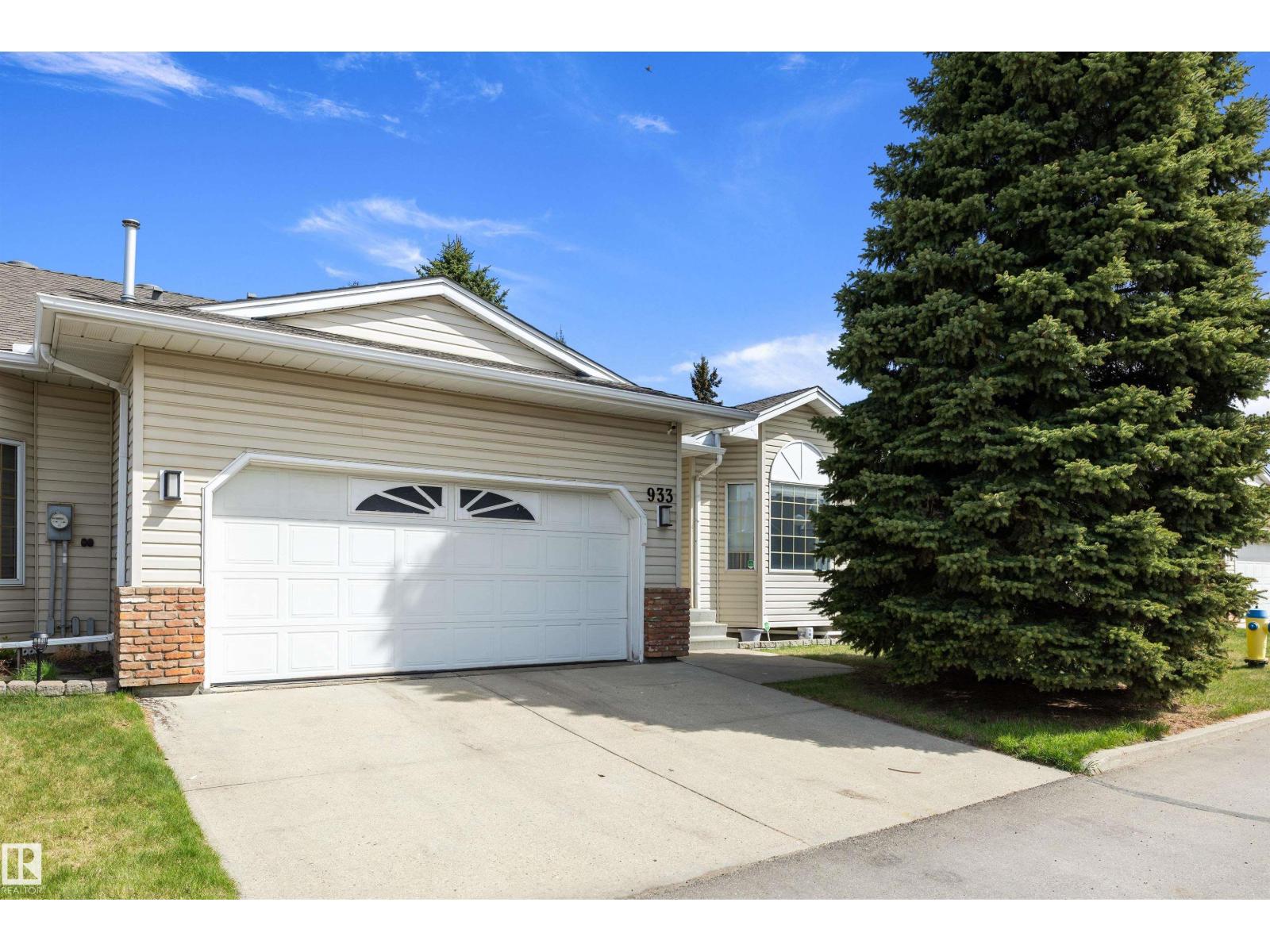 933 Youville Dr W Nw, Edmonton, Alberta  T6L 6T2 - Photo 1 - E4489747