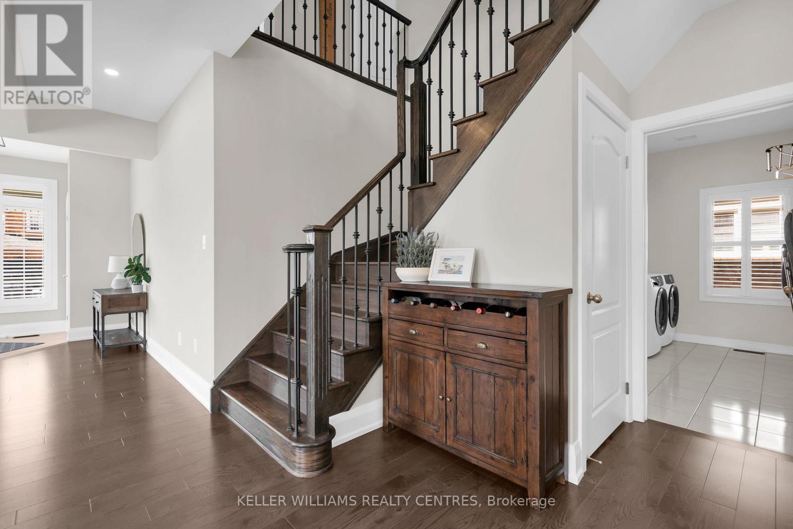 2 Jewelwing Court, Bradford West Gwillimbury, Ontario  L4L 2K1 - Photo 14 - N13492030
