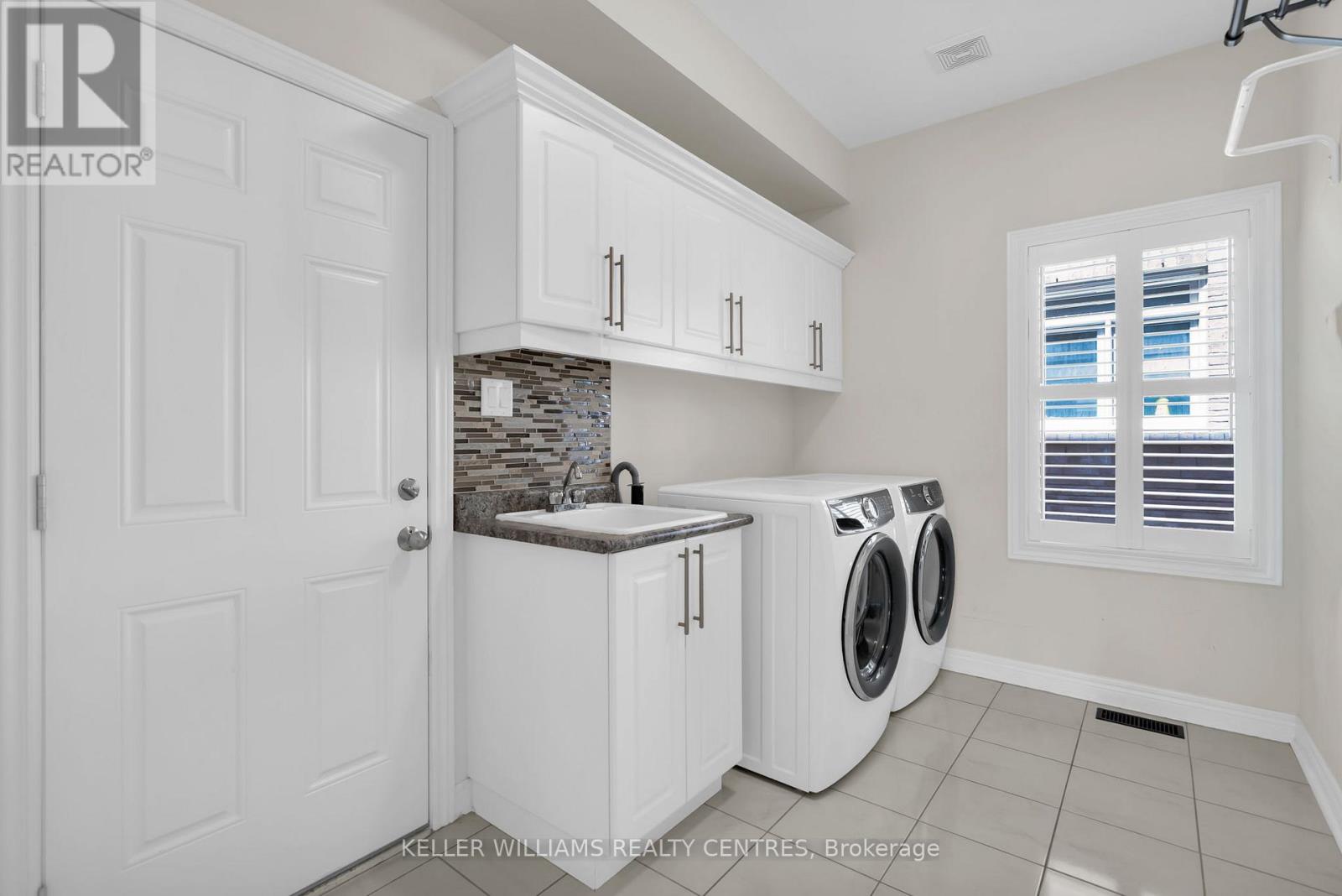 2 Jewelwing Court, Bradford West Gwillimbury, Ontario  L4L 2K1 - Photo 13 - N13492030