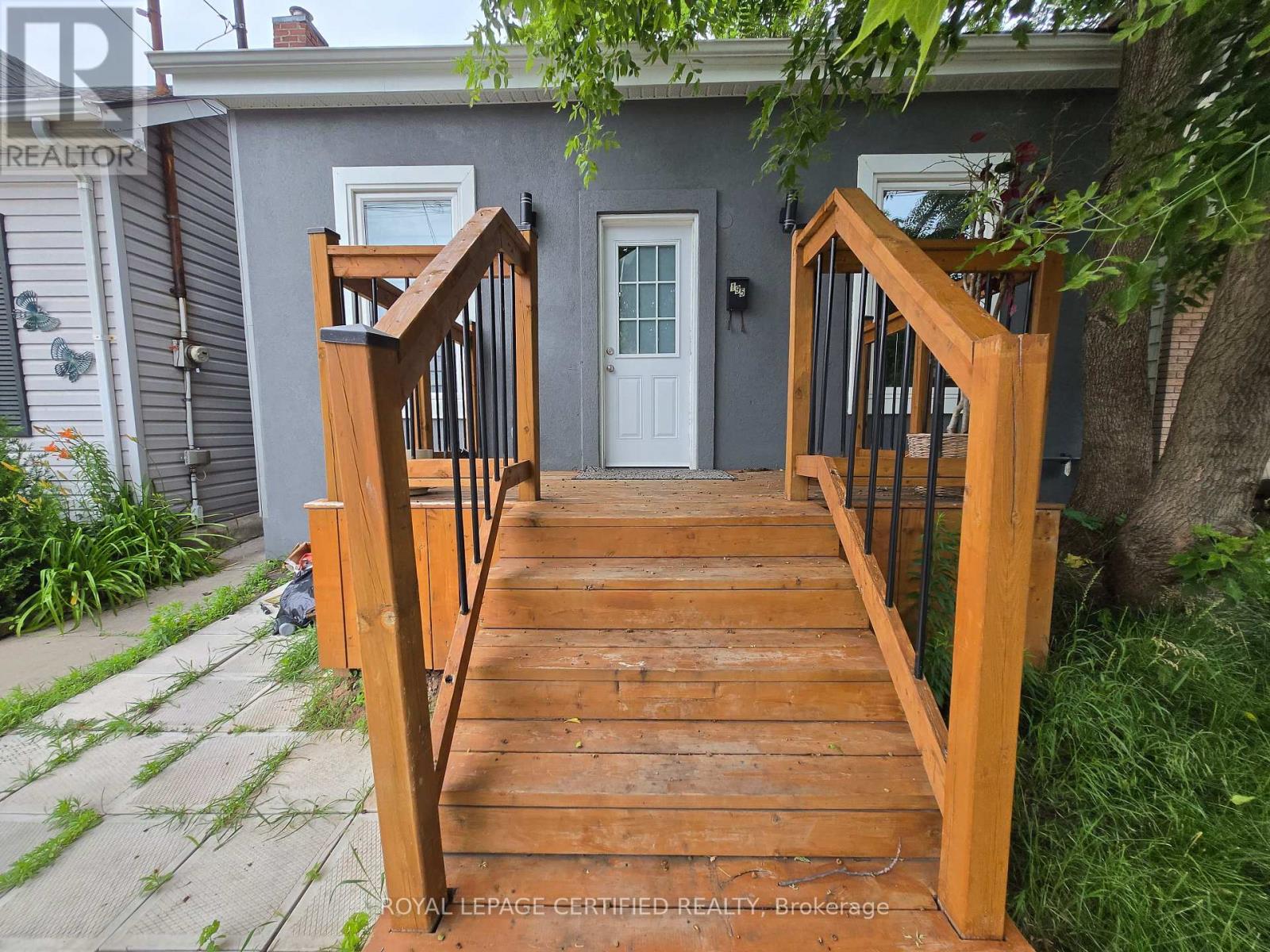 195 PICTON STREET E, Hamilton, Ontario
