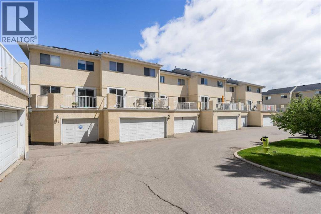 47 Millrose Place SW, Calgary, Alberta  T2Y 3J6 - Photo 37 - A2323714
