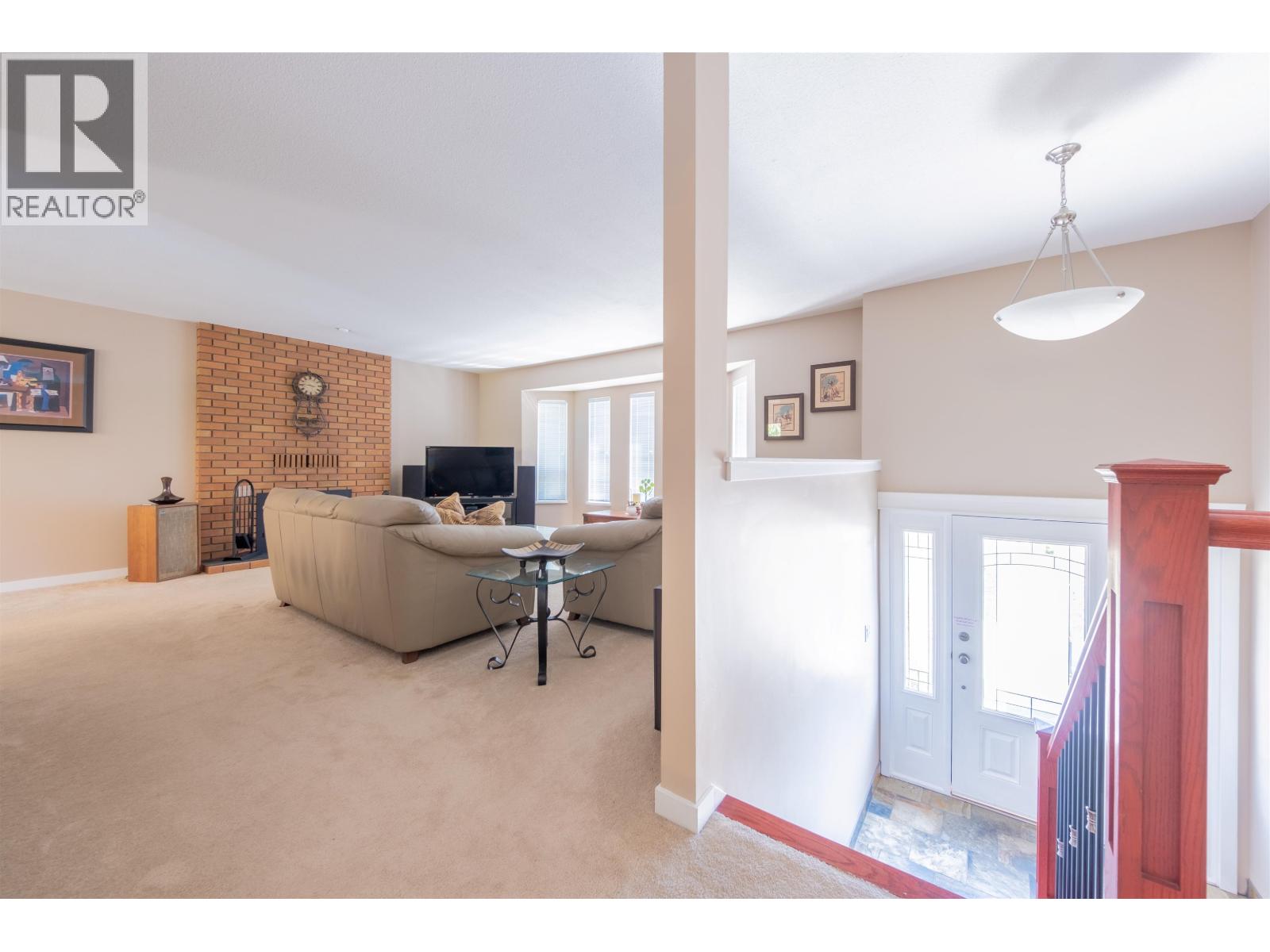 21159 Douglas Avenue, Maple Ridge, British Columbia  V4R 2H7 - Photo 4 - R3114724