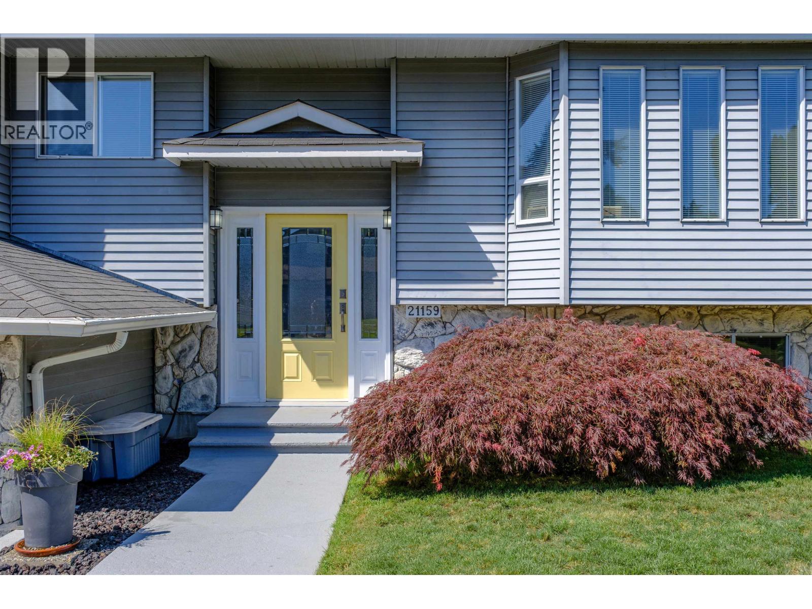 21159 Douglas Avenue, Maple Ridge, British Columbia  V4R 2H7 - Photo 3 - R3114724
