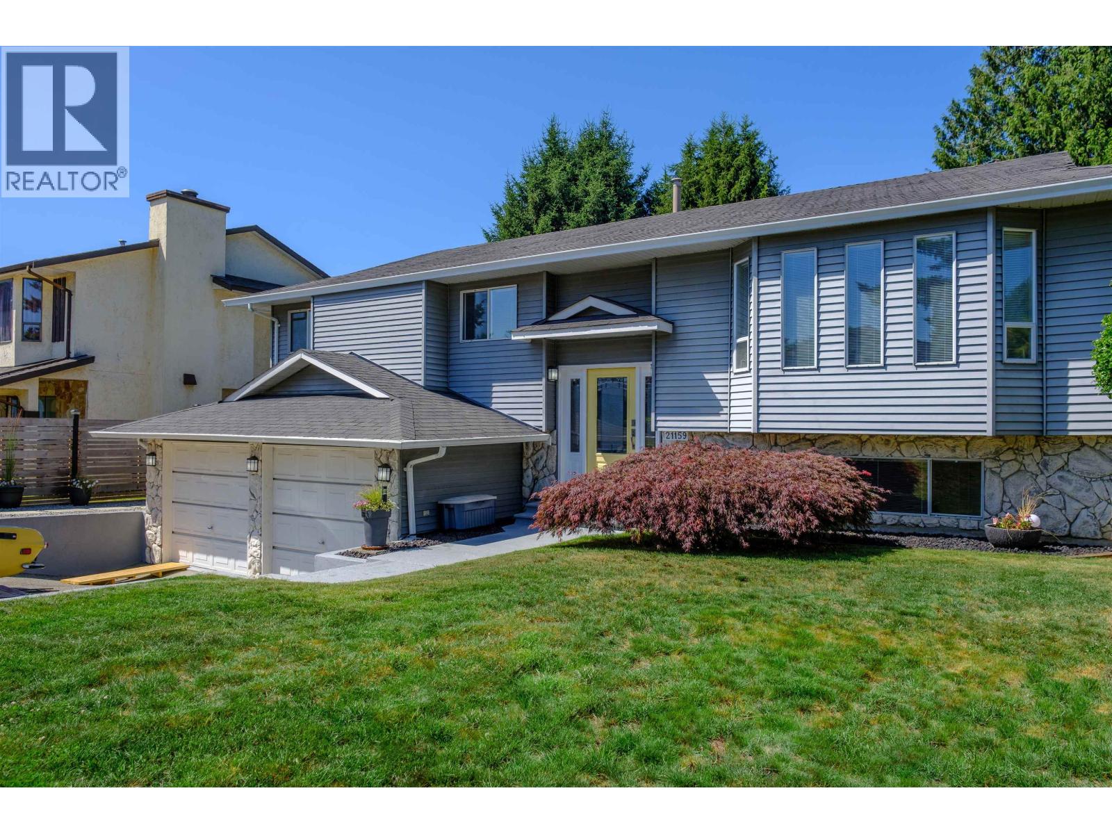 21159 Douglas Avenue, Maple Ridge, British Columbia  V4R 2H7 - Photo 2 - R3114724