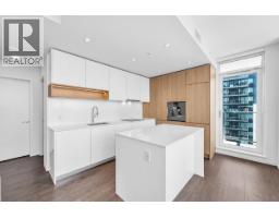 902 6808 MINORU BOULEVARD, Richmond, British Columbia