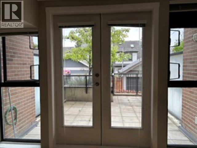 211 2150 E HASTINGS STREET — photo 12