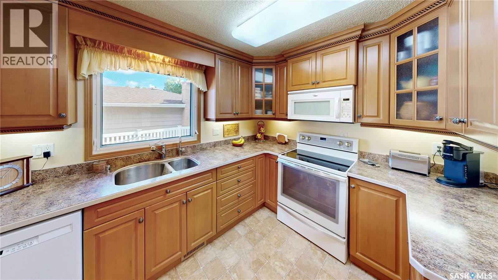 66 Sommerfeld Drive, Regina, Saskatchewan  S4V 0C5 - Photo 13 - SK040790