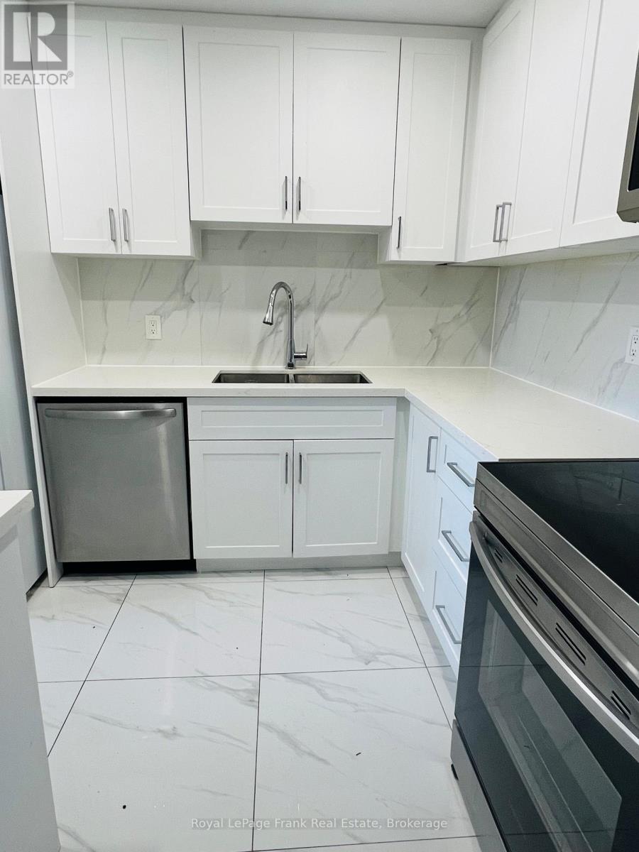 409 - 131 Taunton Road E, Oshawa, Ontario  L1G 3T8 - Photo 4 - E13425526