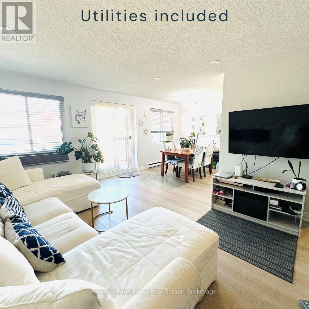 409 - 131 Taunton Road E, Oshawa, Ontario  L1G 3T8 - Photo 1 - E13425526