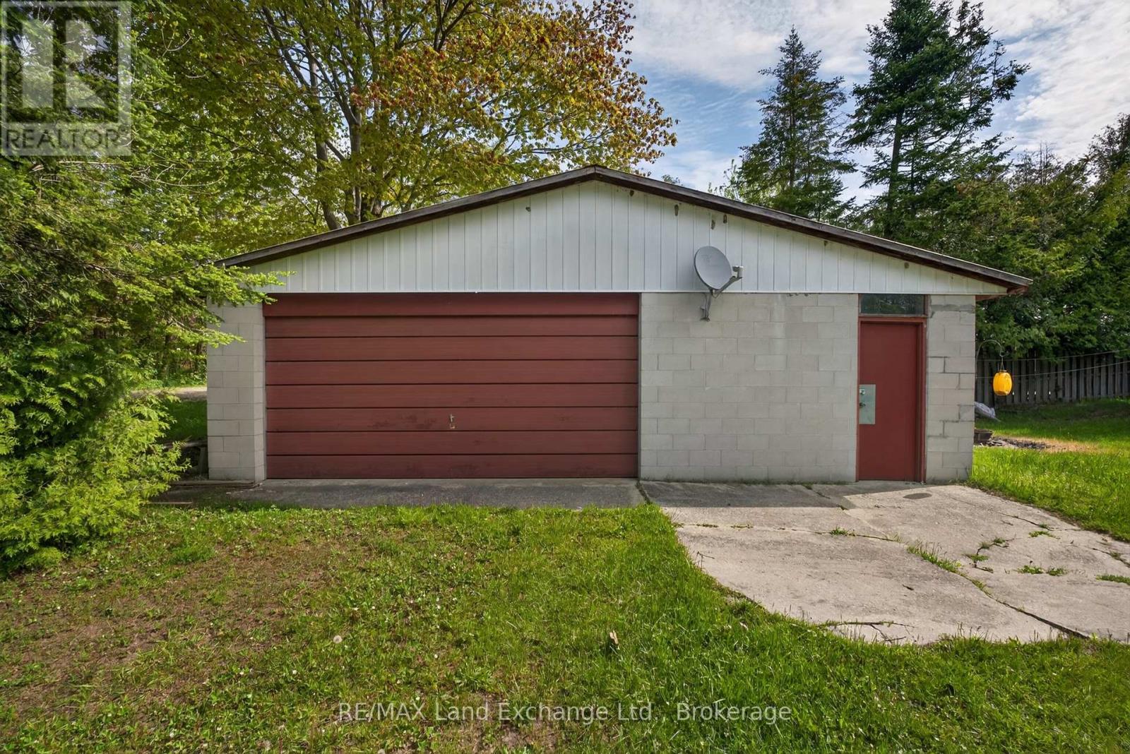 114 Sunrise Avenue, Huron-Kinloss, Ontario  N0G 2R0 - Photo 2 - X13219636