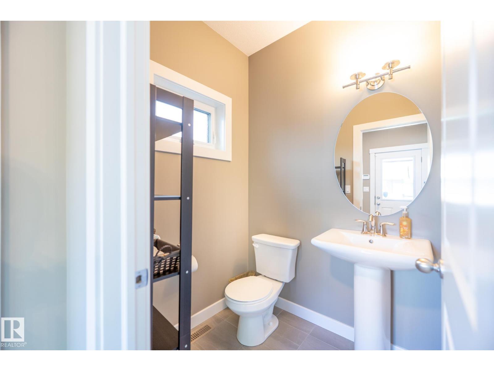 11022 108 St NW, Edmonton, Alberta  T5H 3A9 - Photo 17 - E4495781
