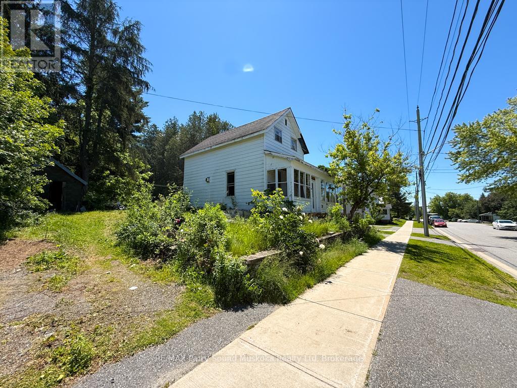 17 Wakefield Street, Parry Sound, Ontario  P2A 2V2 - Photo 4 - X13492244