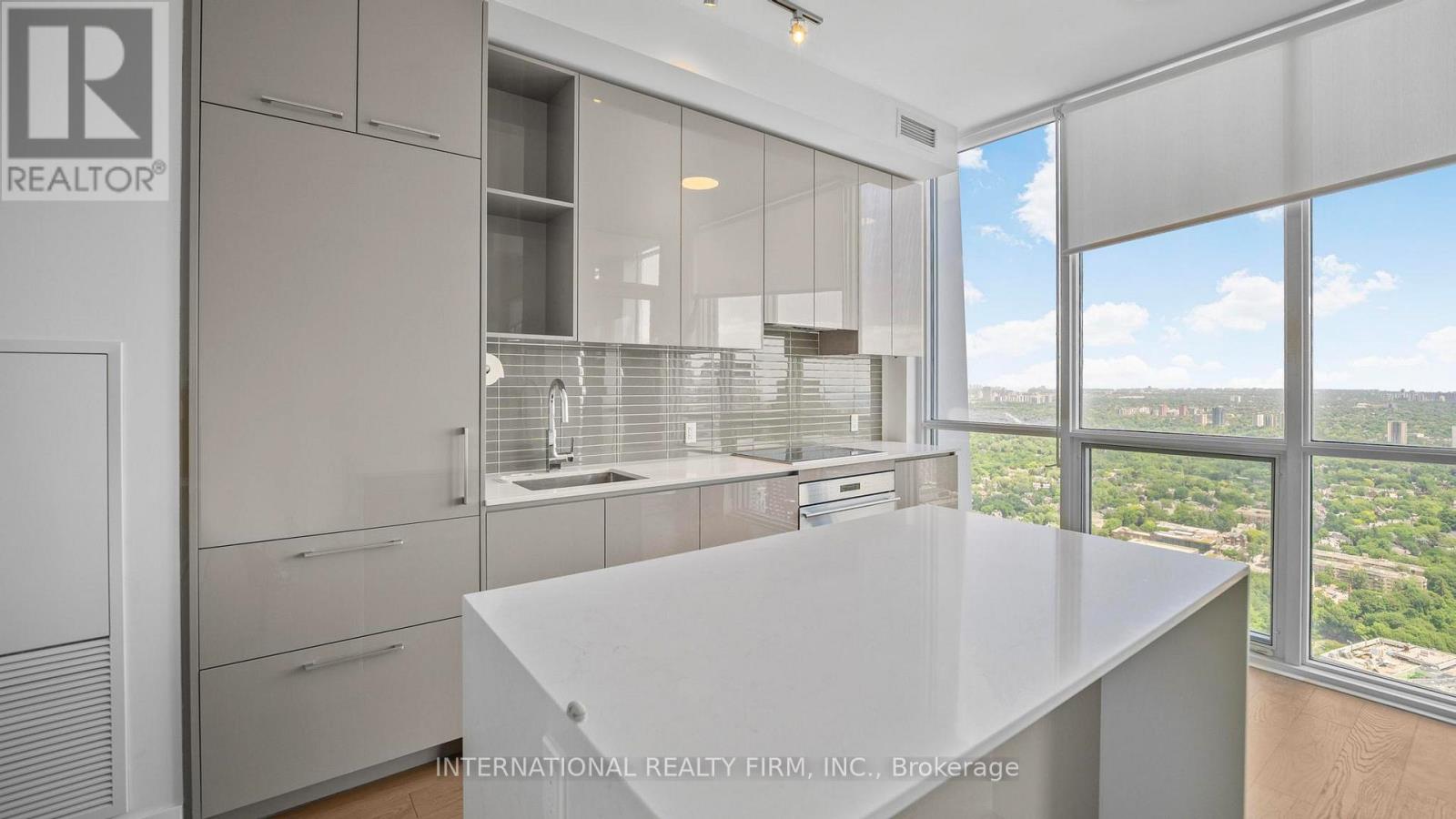 5409 - 1 Yorkville Avenue, Toronto, Ontario  M4W 0B1 - Photo 13 - C13492164