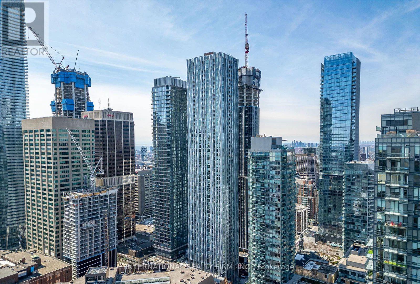 5409 - 1 Yorkville Avenue, Toronto, Ontario  M4W 0B1 - Photo 2 - C13492164