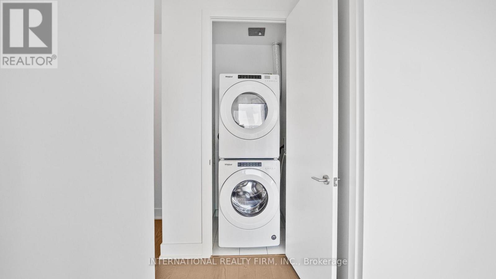 5409 - 1 Yorkville Avenue, Toronto, Ontario  M4W 0B1 - Photo 31 - C13492164