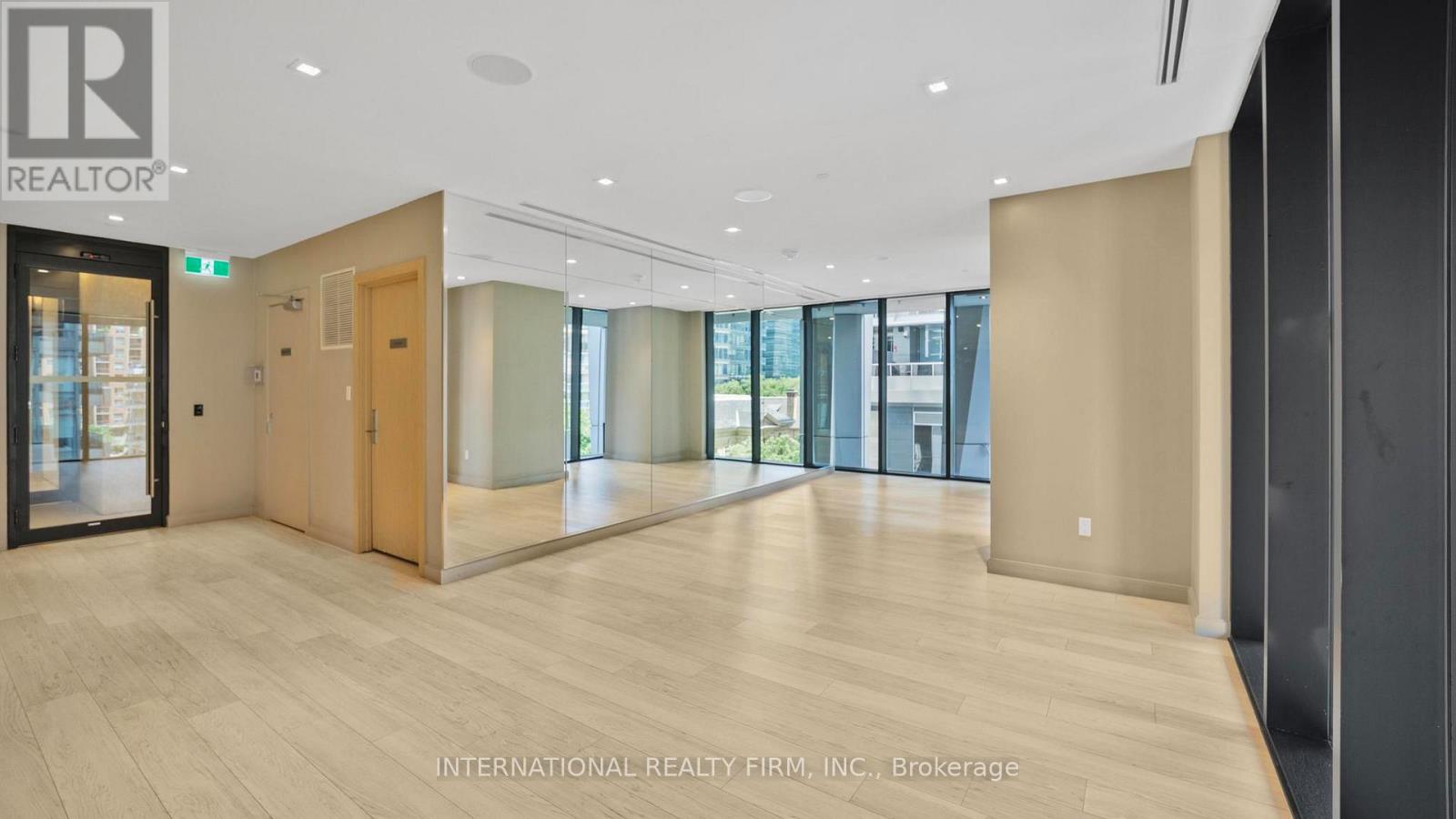 5409 - 1 Yorkville Avenue, Toronto, Ontario  M4W 0B1 - Photo 43 - C13492164