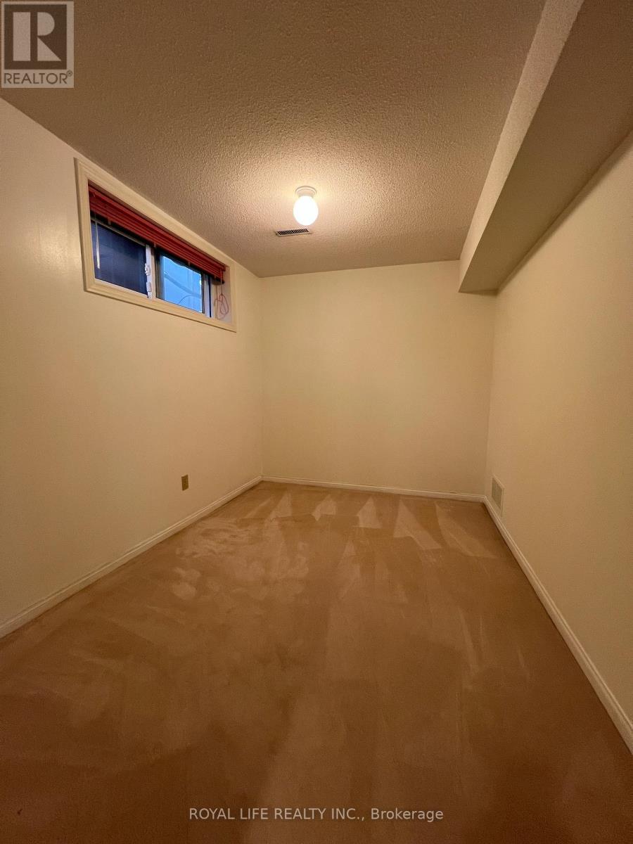 10 Saddletree Drive, Toronto, Ontario  M2H 3L3 - Photo 27 - C13492212