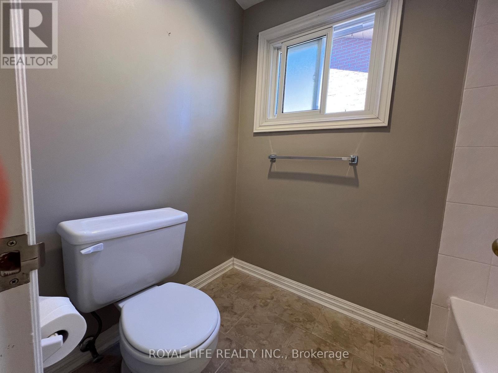 10 Saddletree Drive, Toronto, Ontario  M2H 3L3 - Photo 29 - C13492212