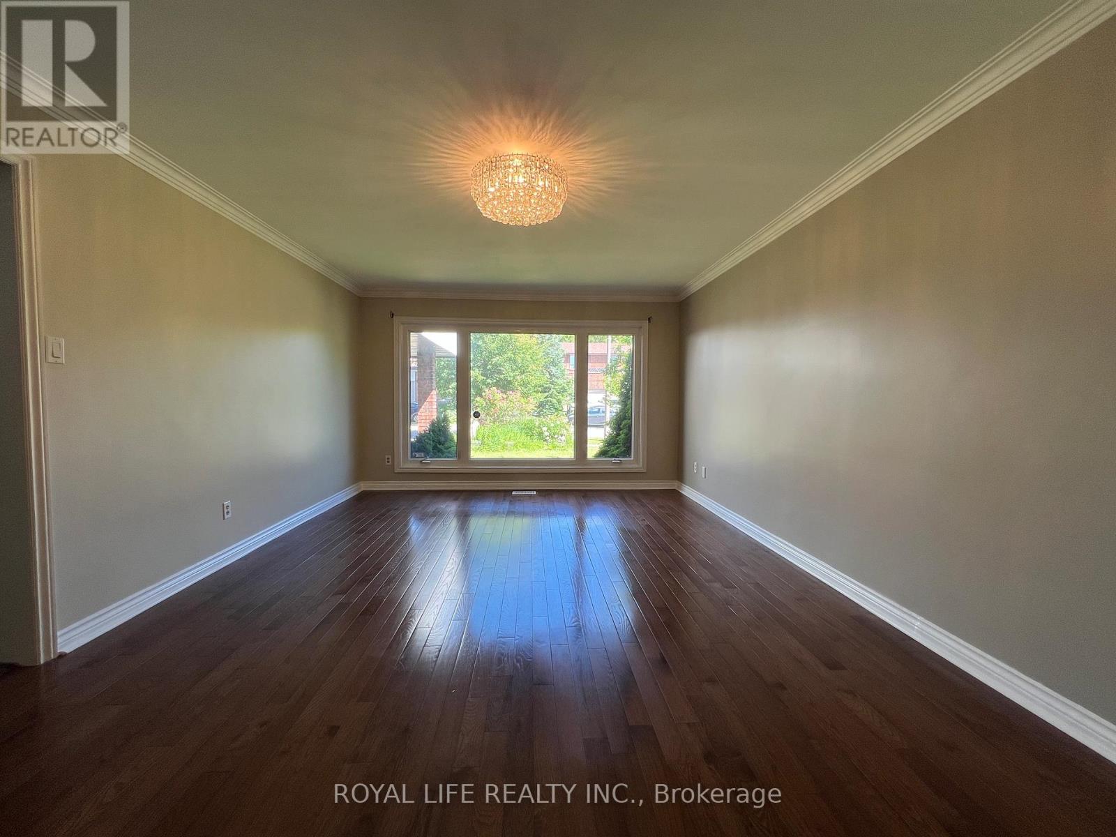10 Saddletree Drive, Toronto, Ontario  M2H 3L3 - Photo 3 - C13492212