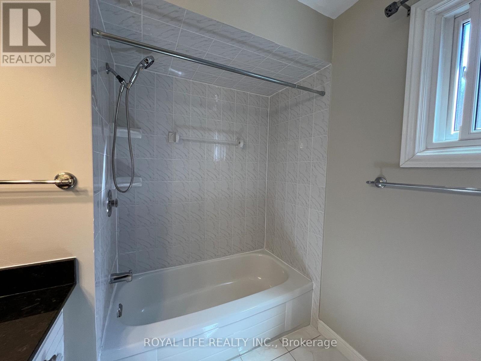 10 Saddletree Drive, Toronto, Ontario  M2H 3L3 - Photo 36 - C13492212