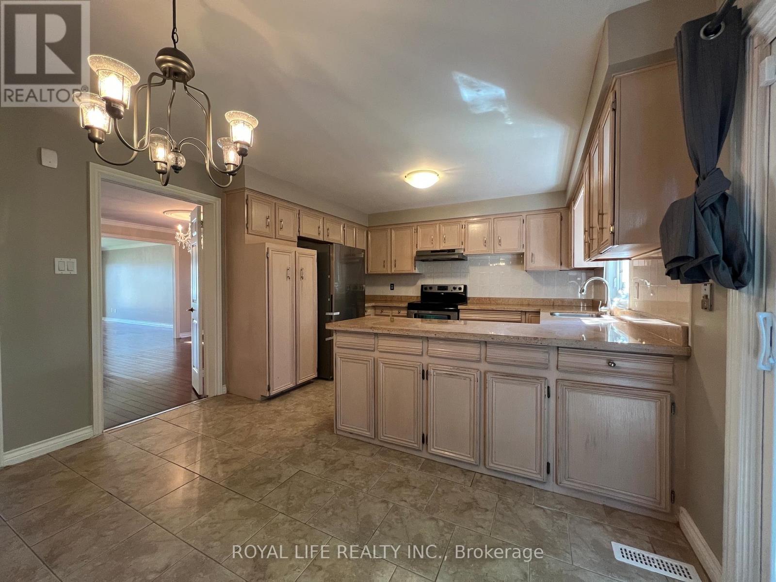 10 Saddletree Drive, Toronto, Ontario  M2H 3L3 - Photo 6 - C13492212