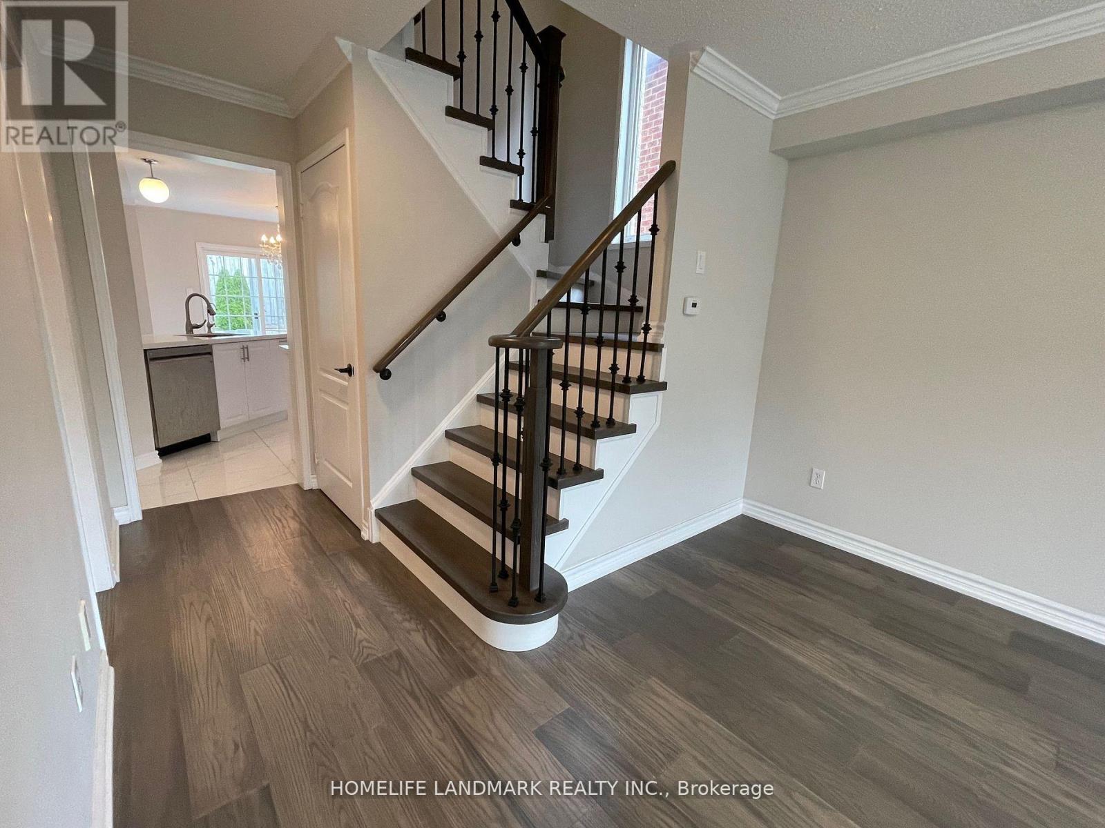 39 Hartmoor Street, Markham (Wismer), Ontario  L6E 2C8 - Photo 9 - N13492136