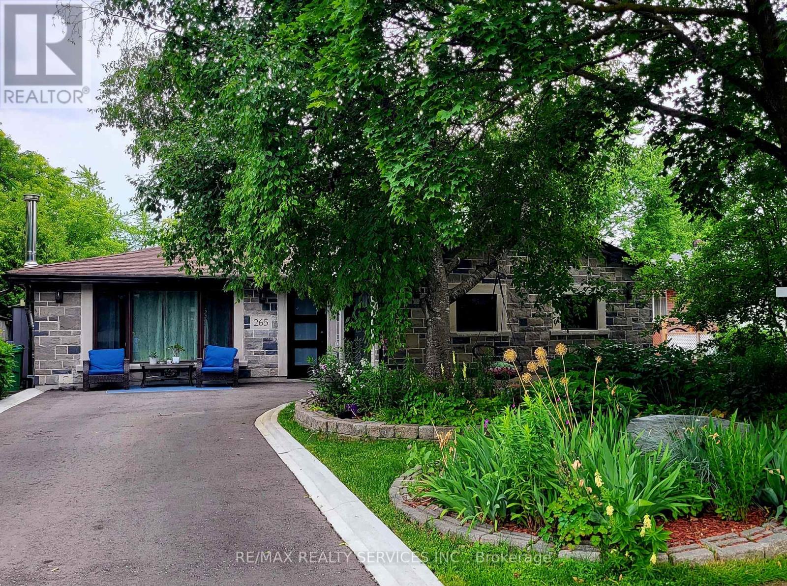 265 BARTLEY BULL PARKWAY, Brampton, Ontario