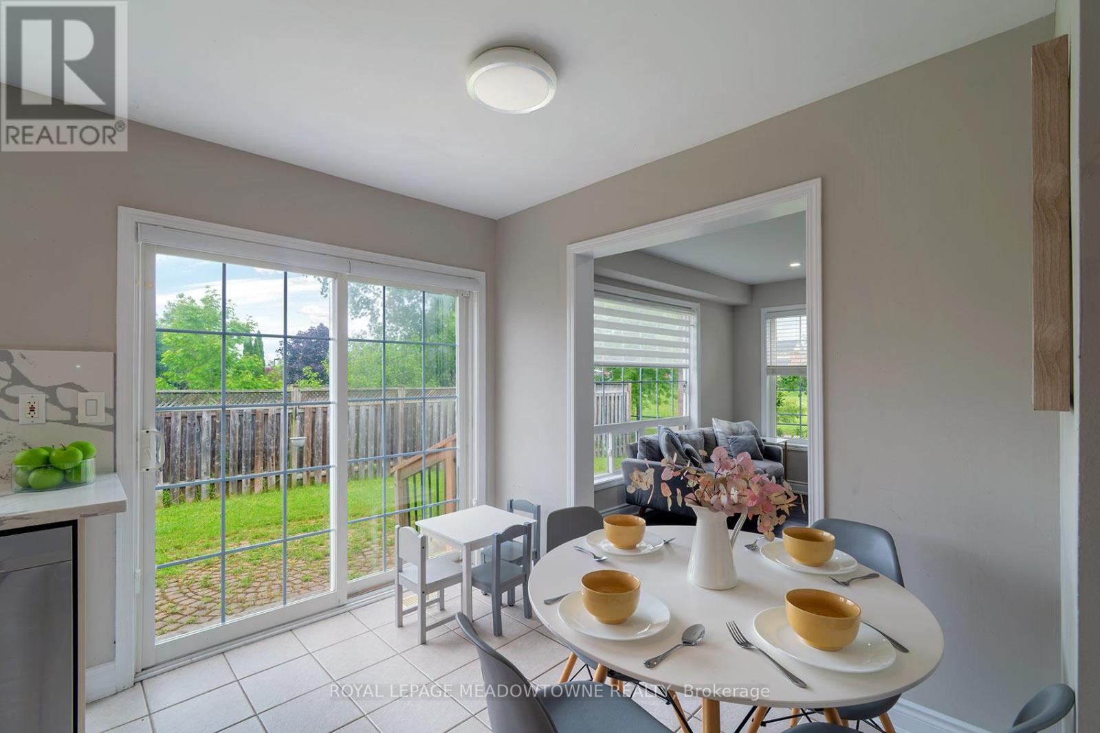 774 Irving Terrace, Milton, Ontario  L9T 6H2 - Photo 13 - W13492172
