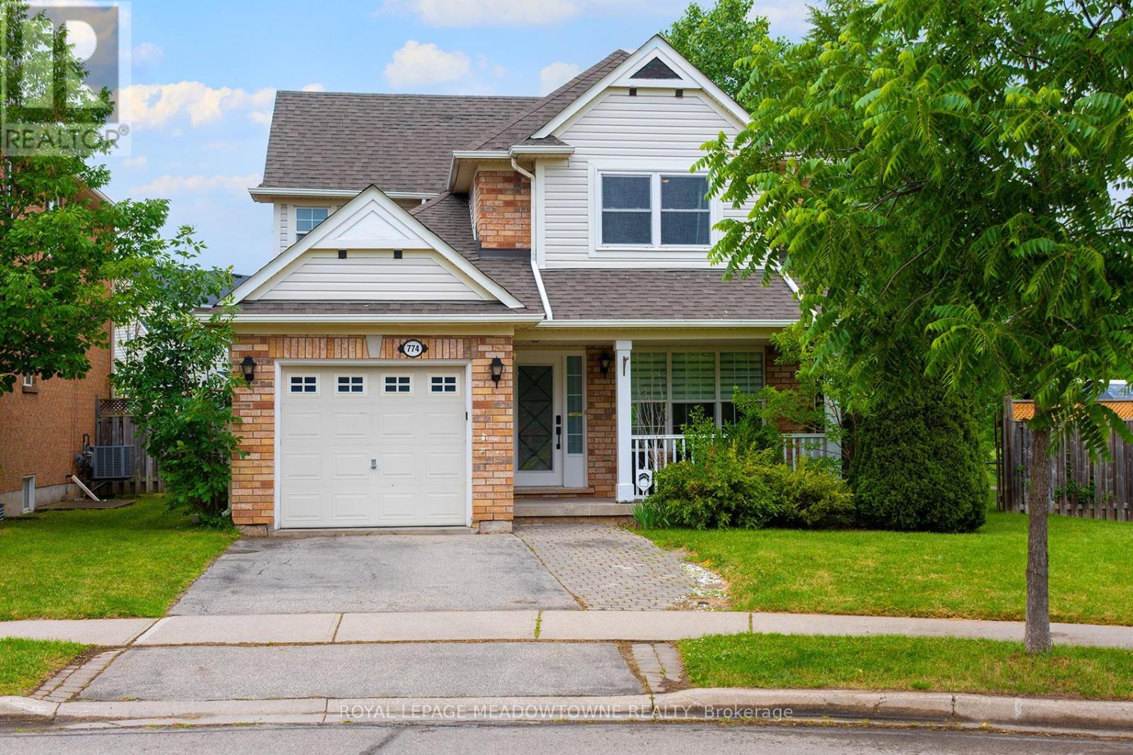 774 Irving Terrace, Milton, Ontario  L9T 6H2 - Photo 2 - W13492172