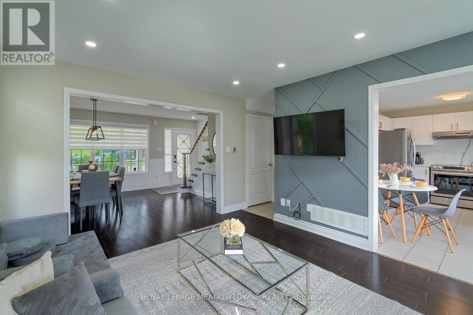 774 Irving Terrace, Milton, Ontario  L9T 6H2 - Photo 9 - W13492172