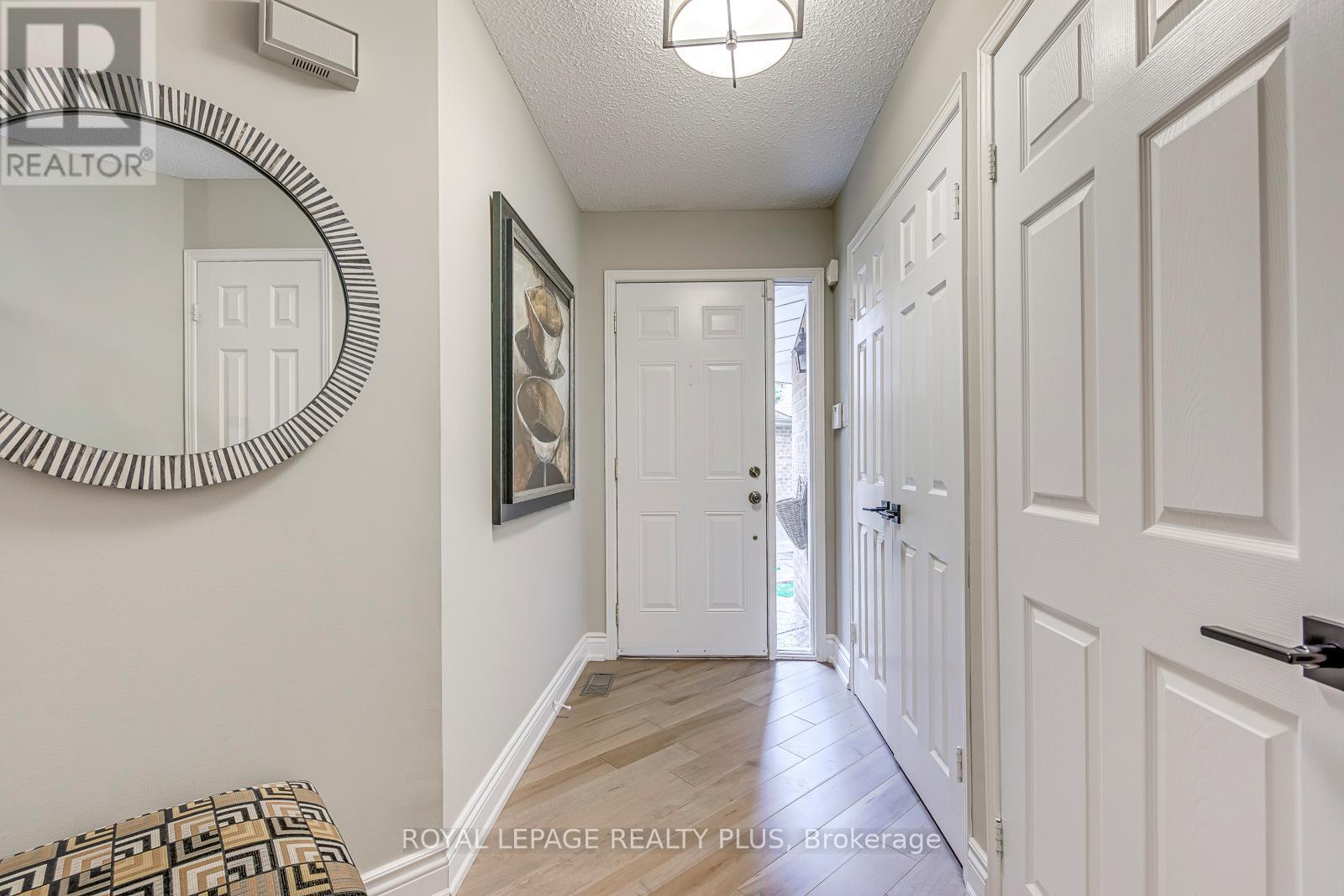 3209 Wilmar Crescent, Mississauga, Ontario  L5L 4A9 - Photo 6 - W13492210