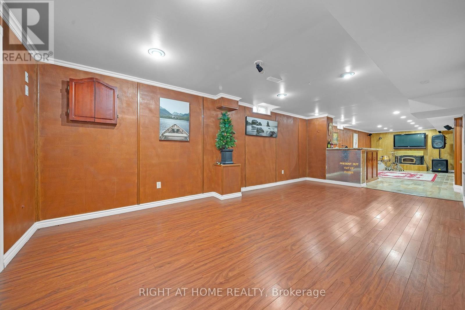 2573 Oshkin Court, Mississauga, Ontario  L5N 3Z3 - Photo 40 - W13492240