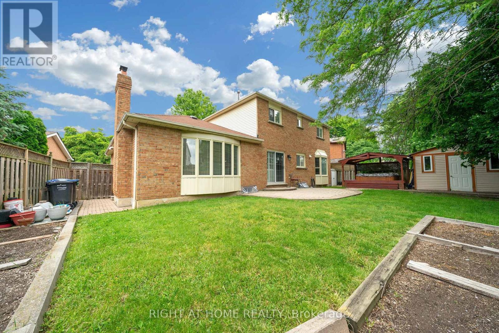 2573 Oshkin Court, Mississauga, Ontario  L5N 3Z3 - Photo 8 - W13492240