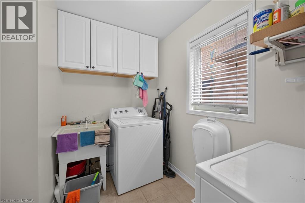 12 Barrett Avenue, Brantford, Ontario  N3S 0B2 - Photo 17 - 40842932