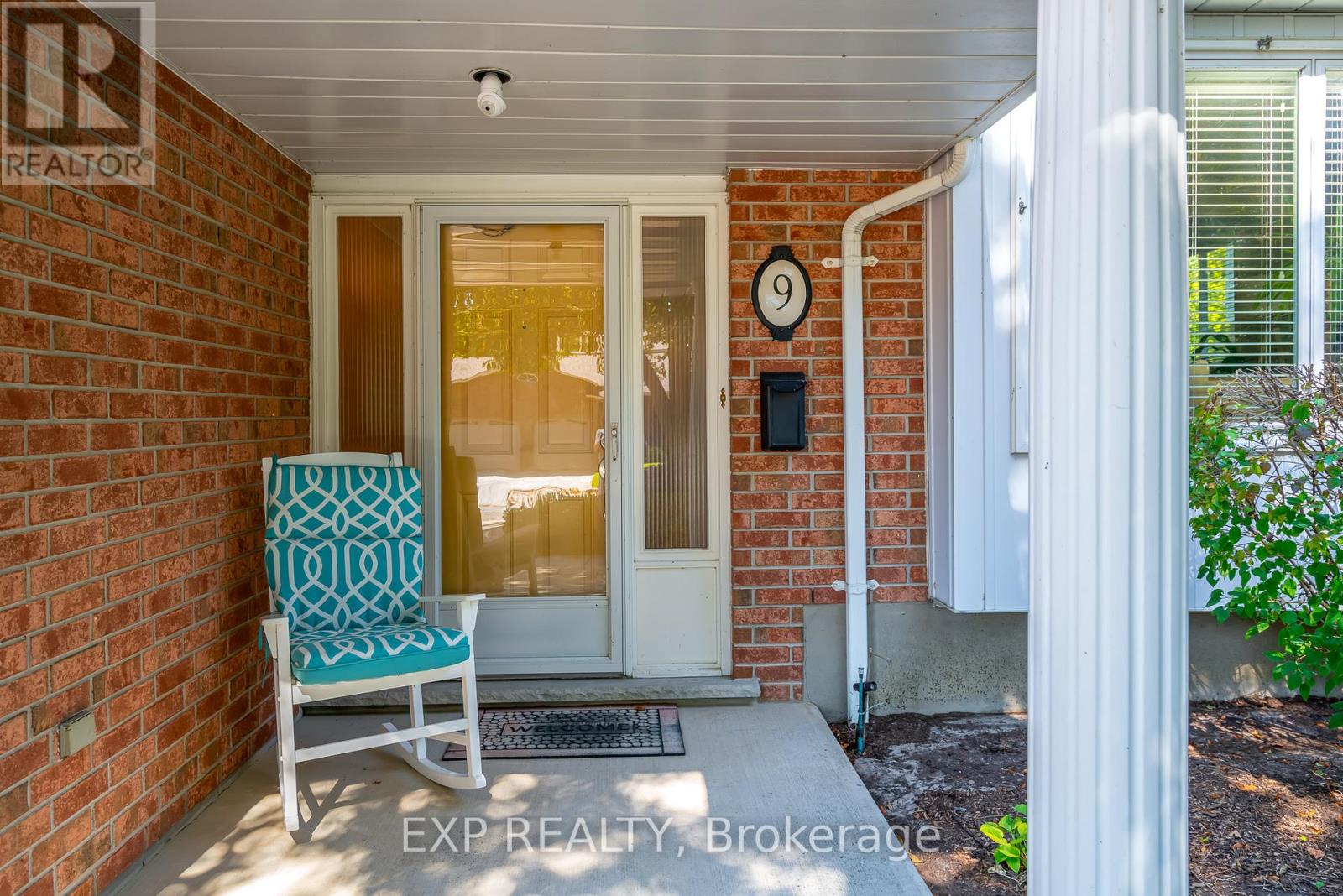 9 Boese Court, St. Catharines, Ontario  L2N 7E7 - Photo 2 - X13492298