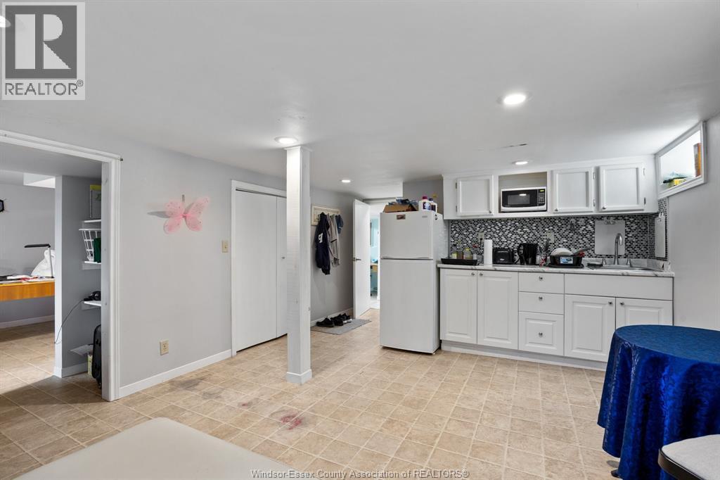 2720 Academy, Windsor, Ontario  N9E 2G8 - Photo 18 - 26014847