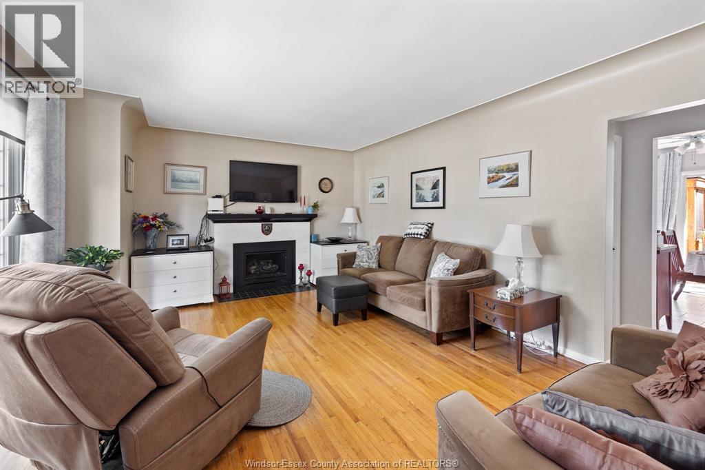 2720 Academy, Windsor, Ontario  N9E 2G8 - Photo 4 - 26014847