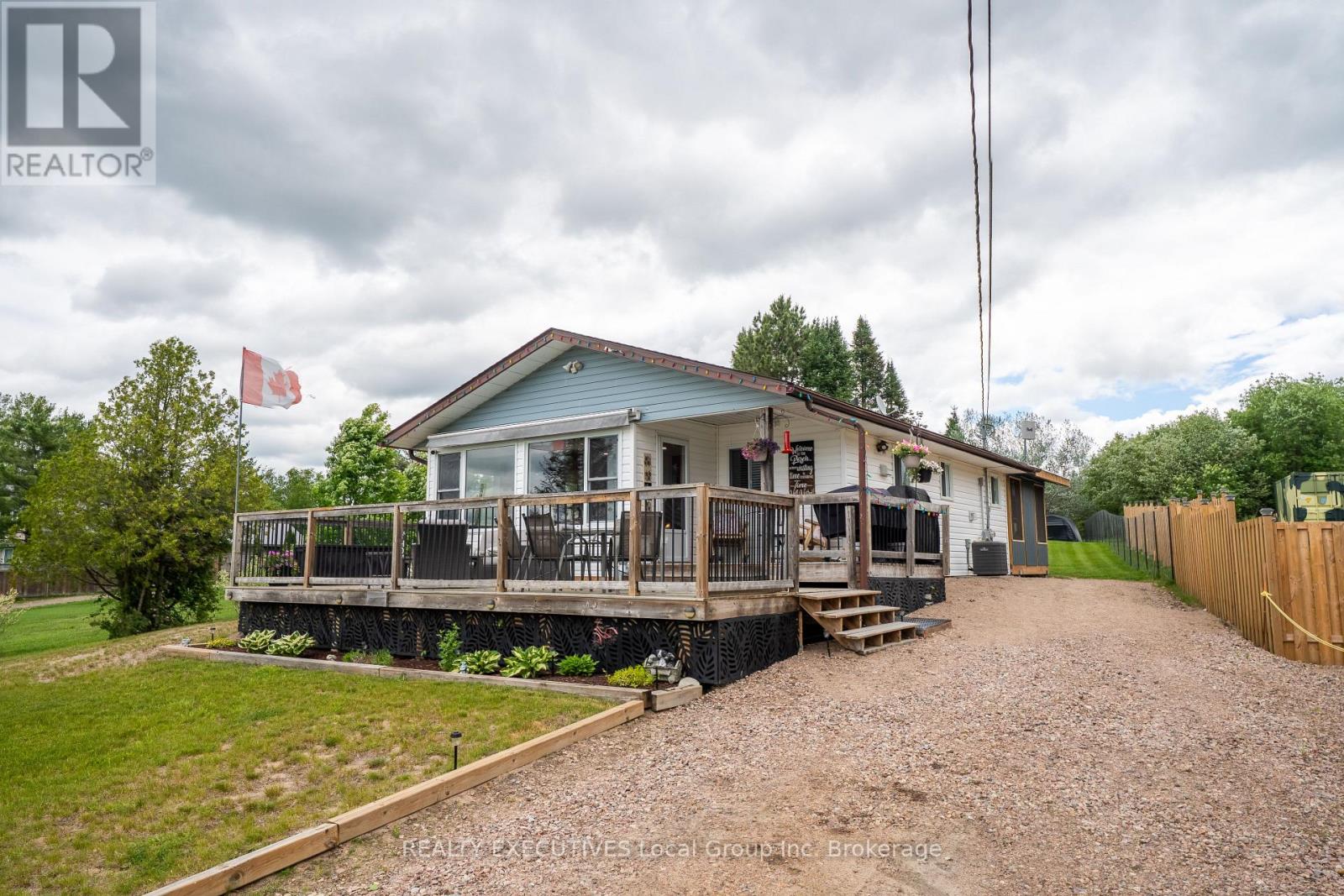 44 LAKESHORE ROAD, Bonfield, Ontario
