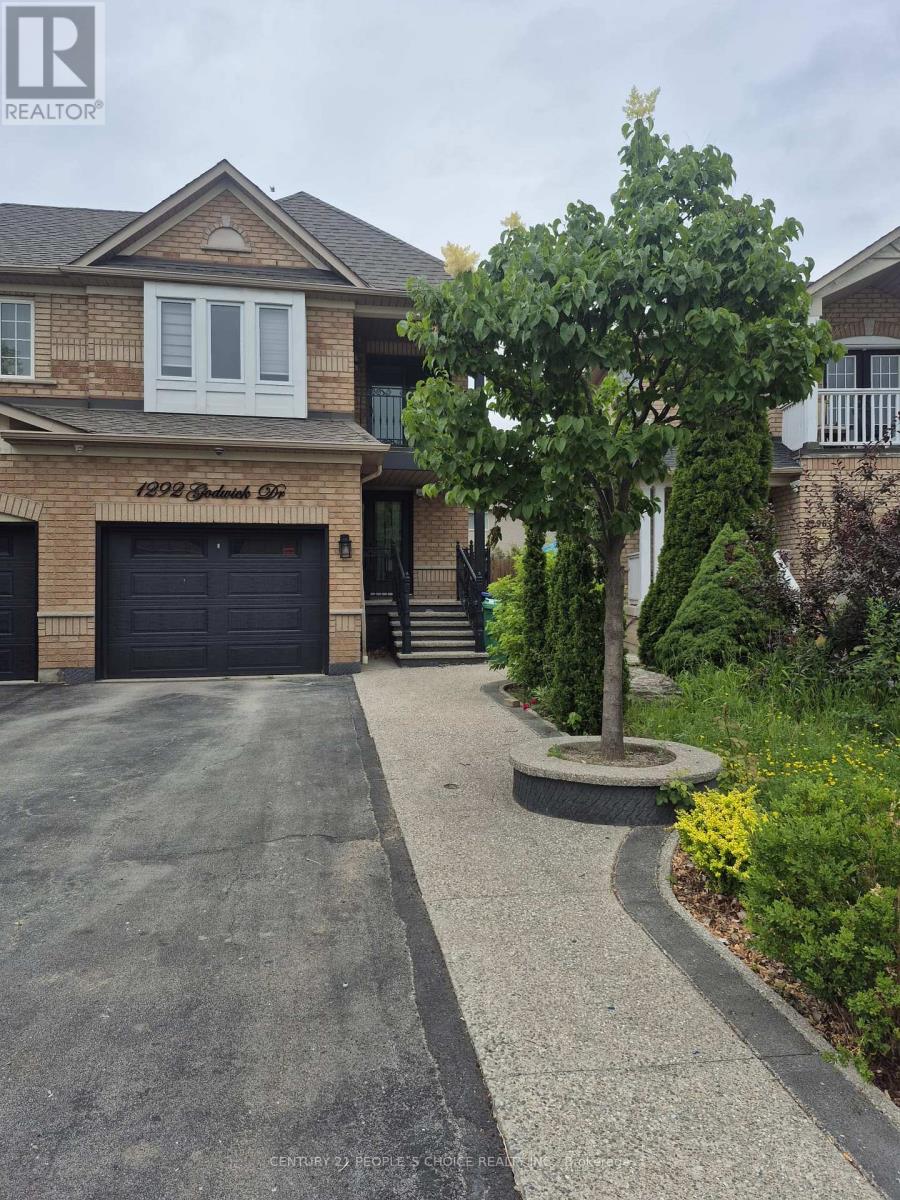 (Upper) - 1292 Godwick Drive, Mississauga, Ontario  L5N 7X3 - Photo 3 - W13491778