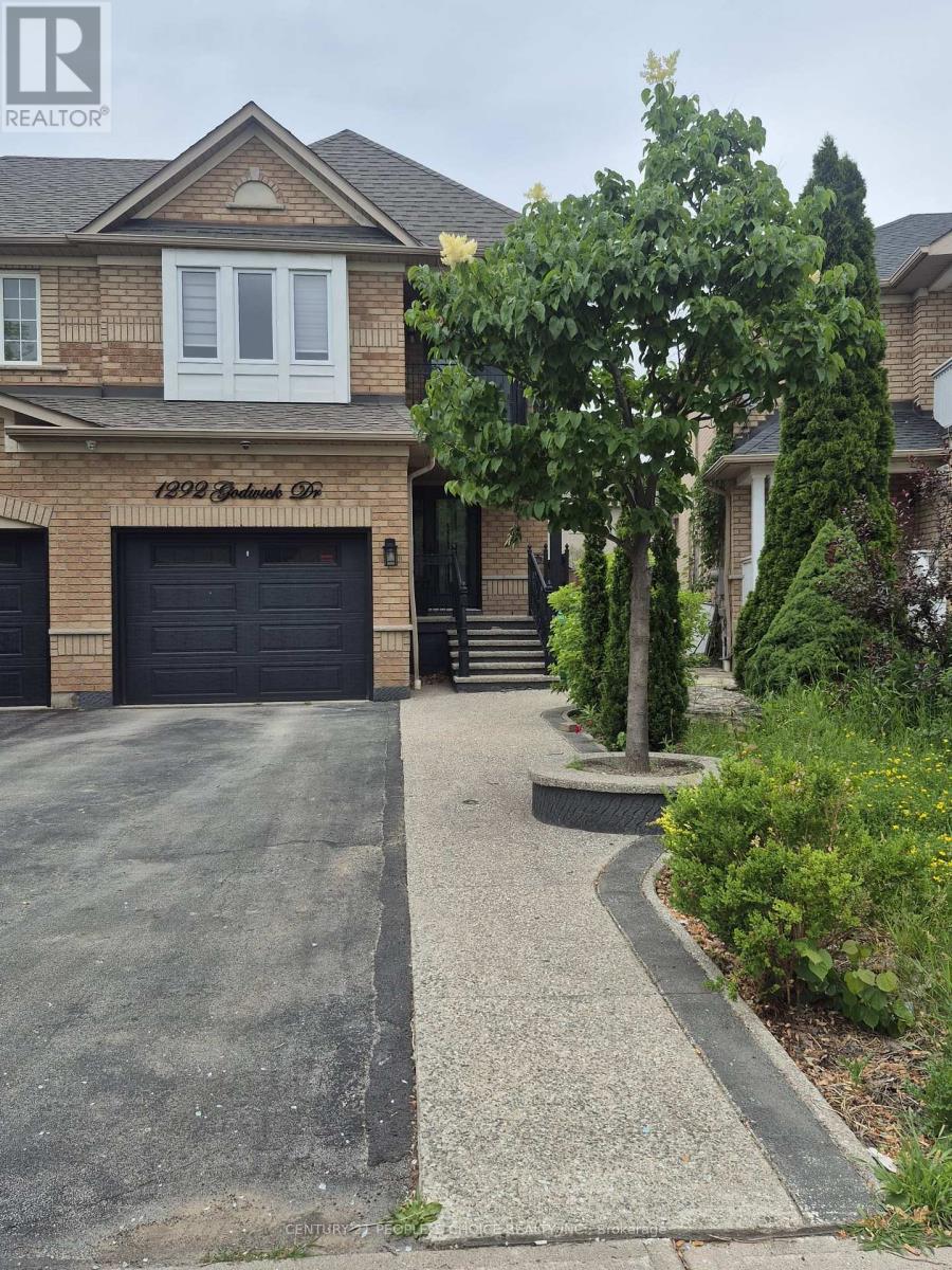 (Upper) - 1292 Godwick Drive, Mississauga, Ontario  L5N 7X3 - Photo 2 - W13491778